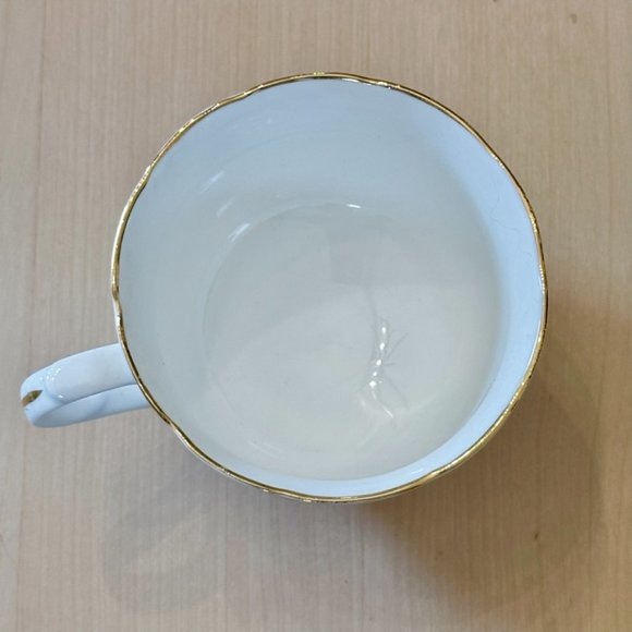 (SOLD) Set of 2 Vintage (1960) Sadler Wellington Purple Pansies Teacups & Saucer - Picture 7 of 8